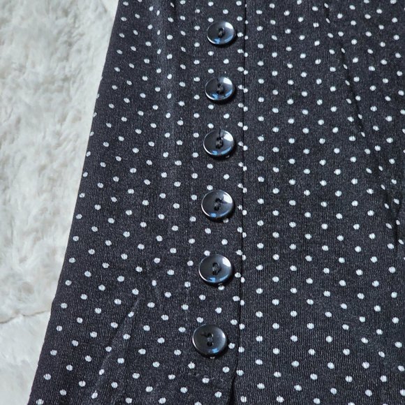 Briggs Petite Black and White Polka Dot Button Slit Mid Length Skirt MP - Picture 2 of 5